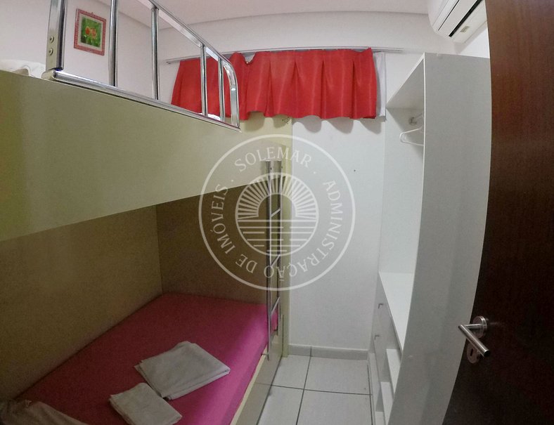 Apartamento com suíte e quarto com beliche